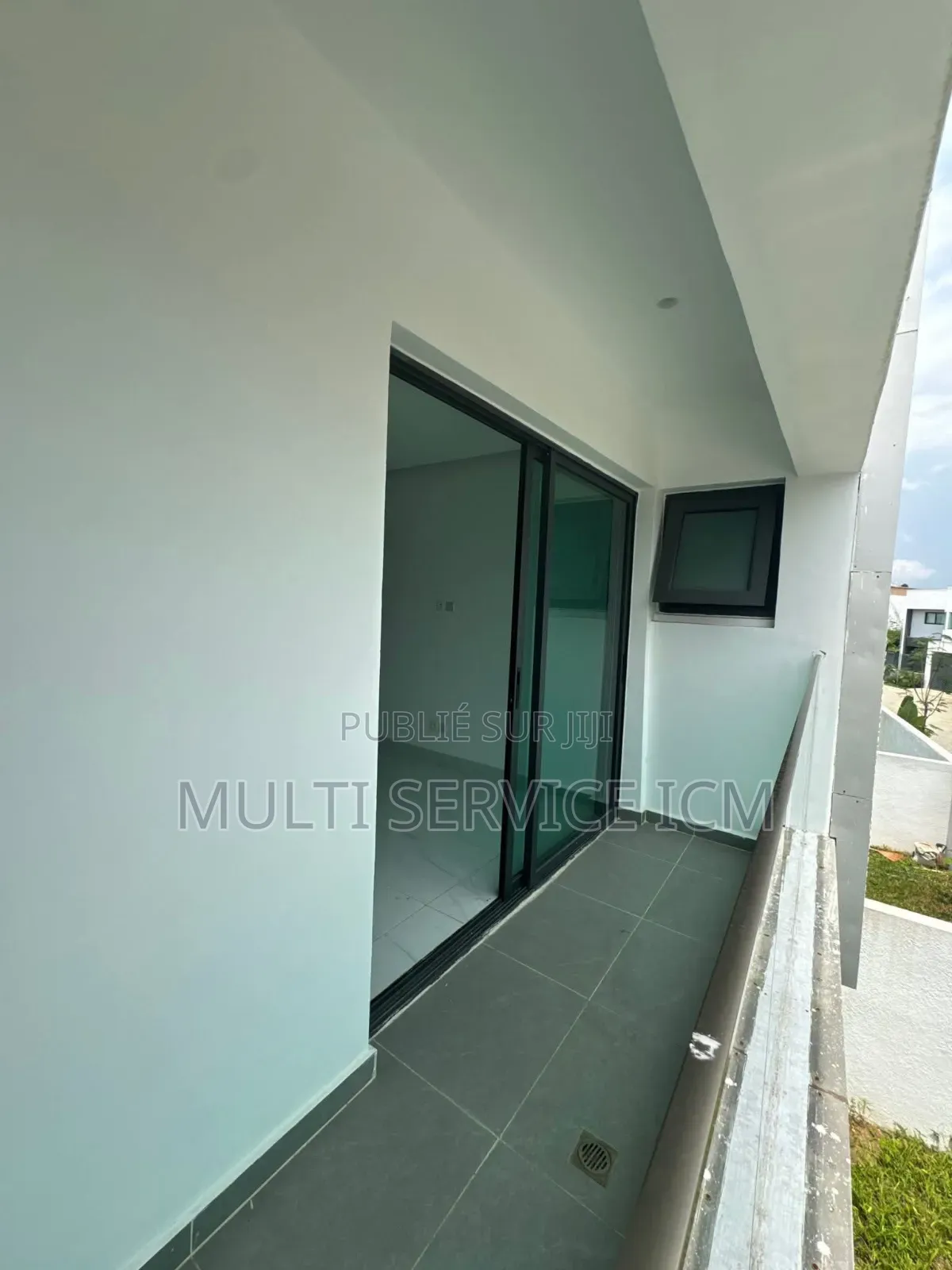 3chbre Duplex dans Ismaël Coulibaly, Cocody à Vendre