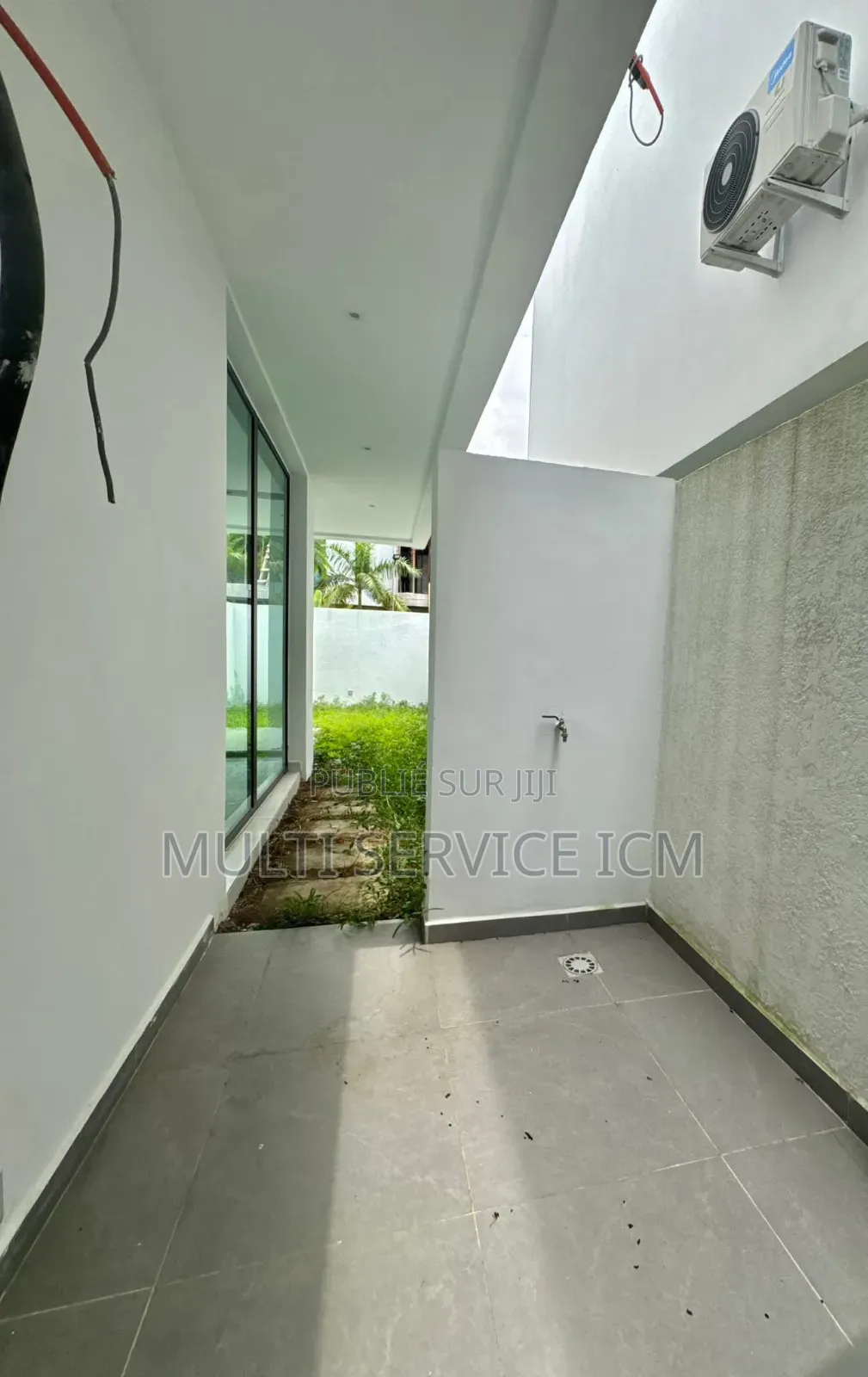 3chbre Duplex dans Ismaël Coulibaly, Cocody à Vendre