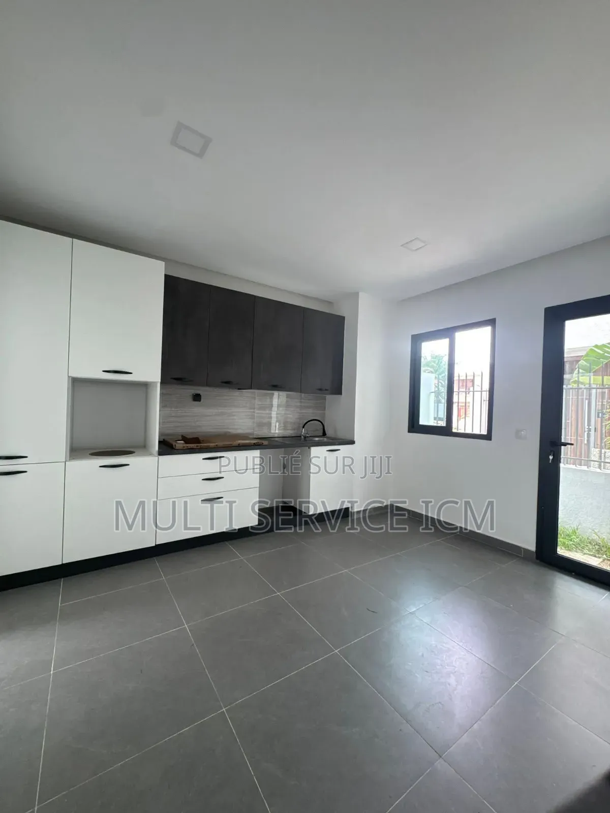 3chbre Duplex dans Ismaël Coulibaly, Cocody à Vendre