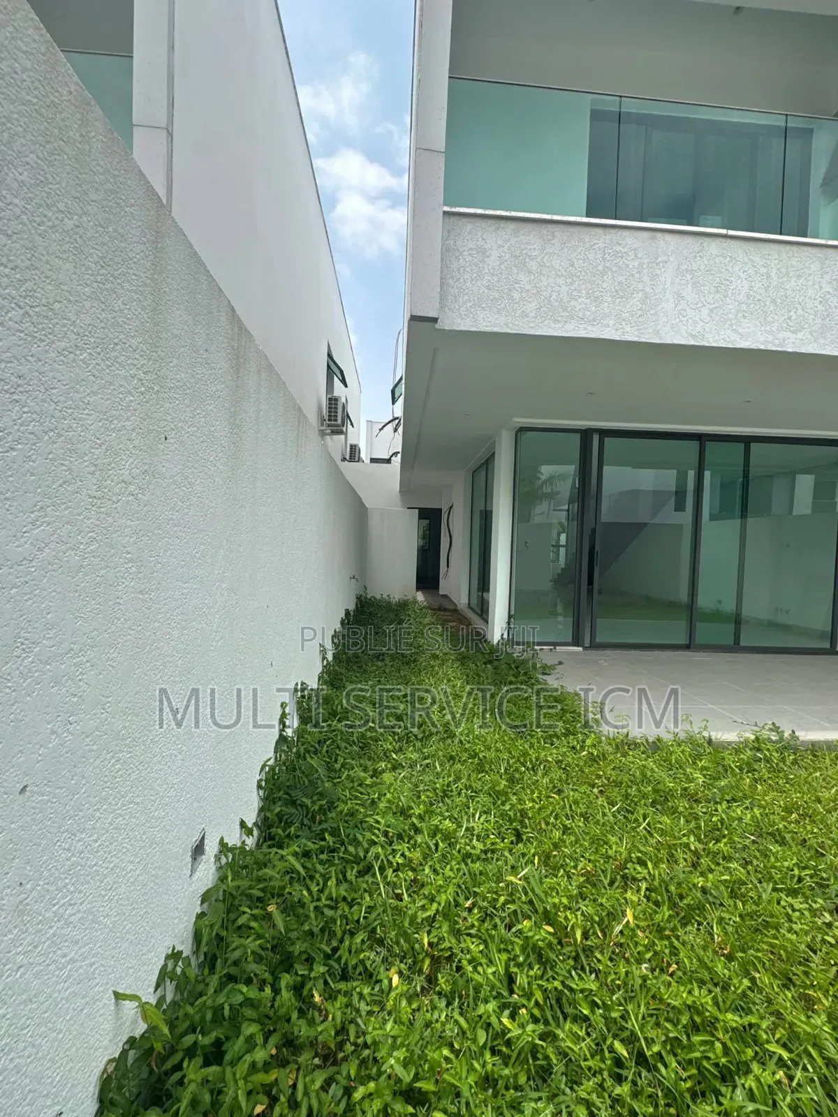 3chbre Duplex dans Ismaël Coulibaly, Cocody à Vendre