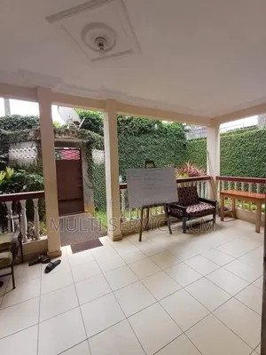 8chbre Duplex dans Ismaël Coulibaly, Cocody à Vendre