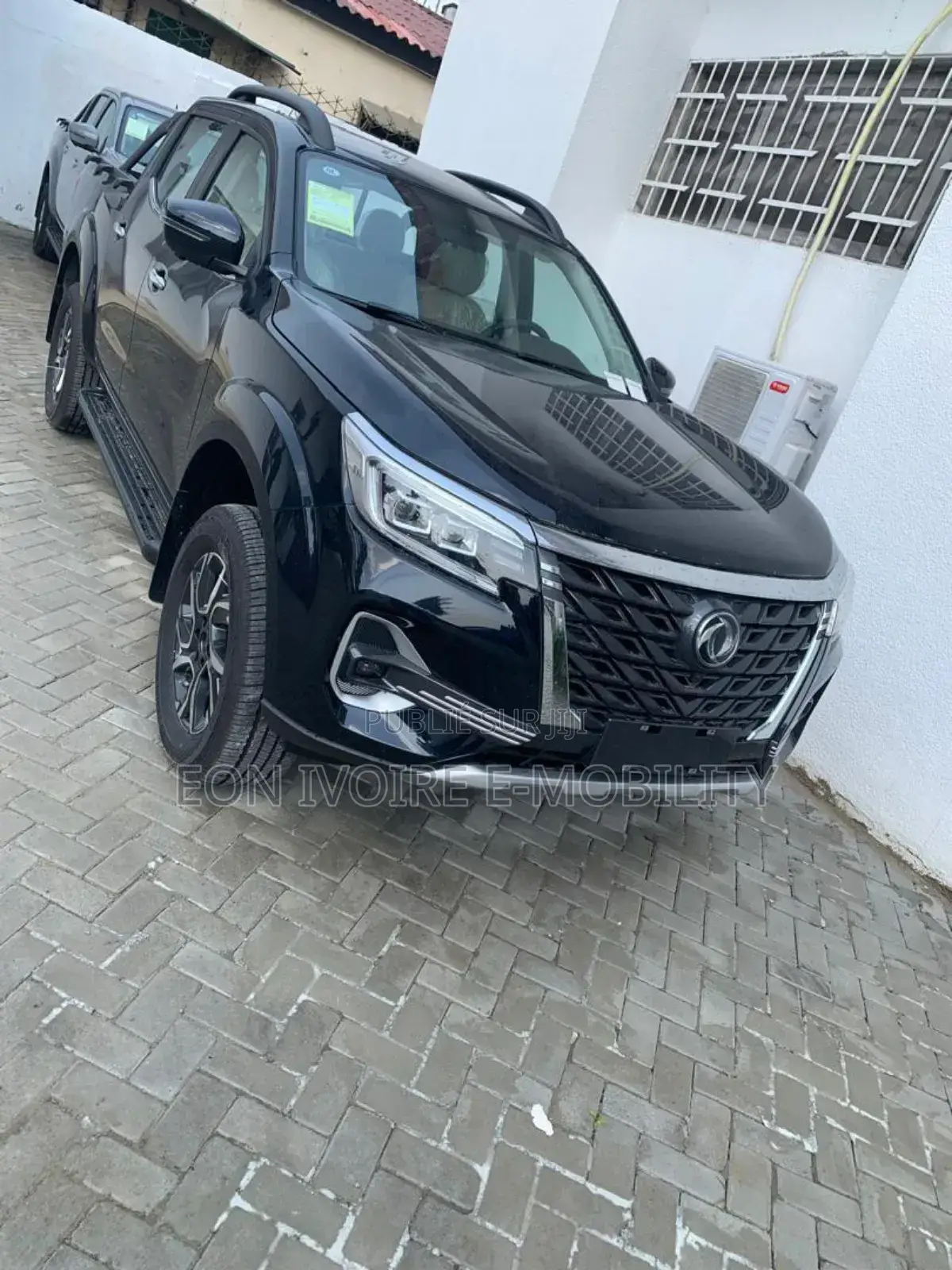 New Dongfeng Rich 7 2025 Black