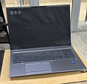 Photo - New Ordinateur Portable HP ZBook 15 G4 32GB Intel Core I7 SSD 1T