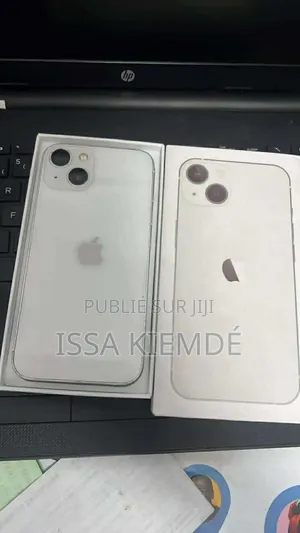 Photo - New Apple iPhone 13 128 GB Blanc