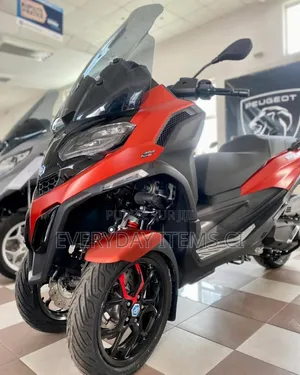 New Piaggio Trotinette 2024 Black