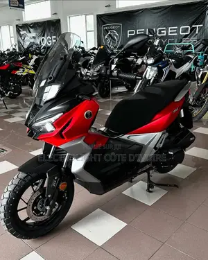 Neuf Voge 2023 Rouge