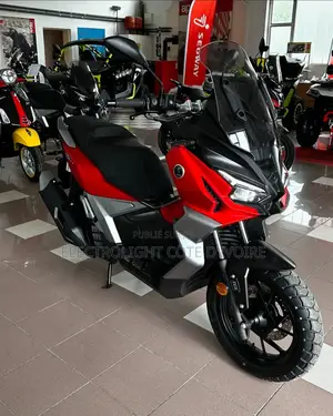 Neuf Voge 2023 Rouge