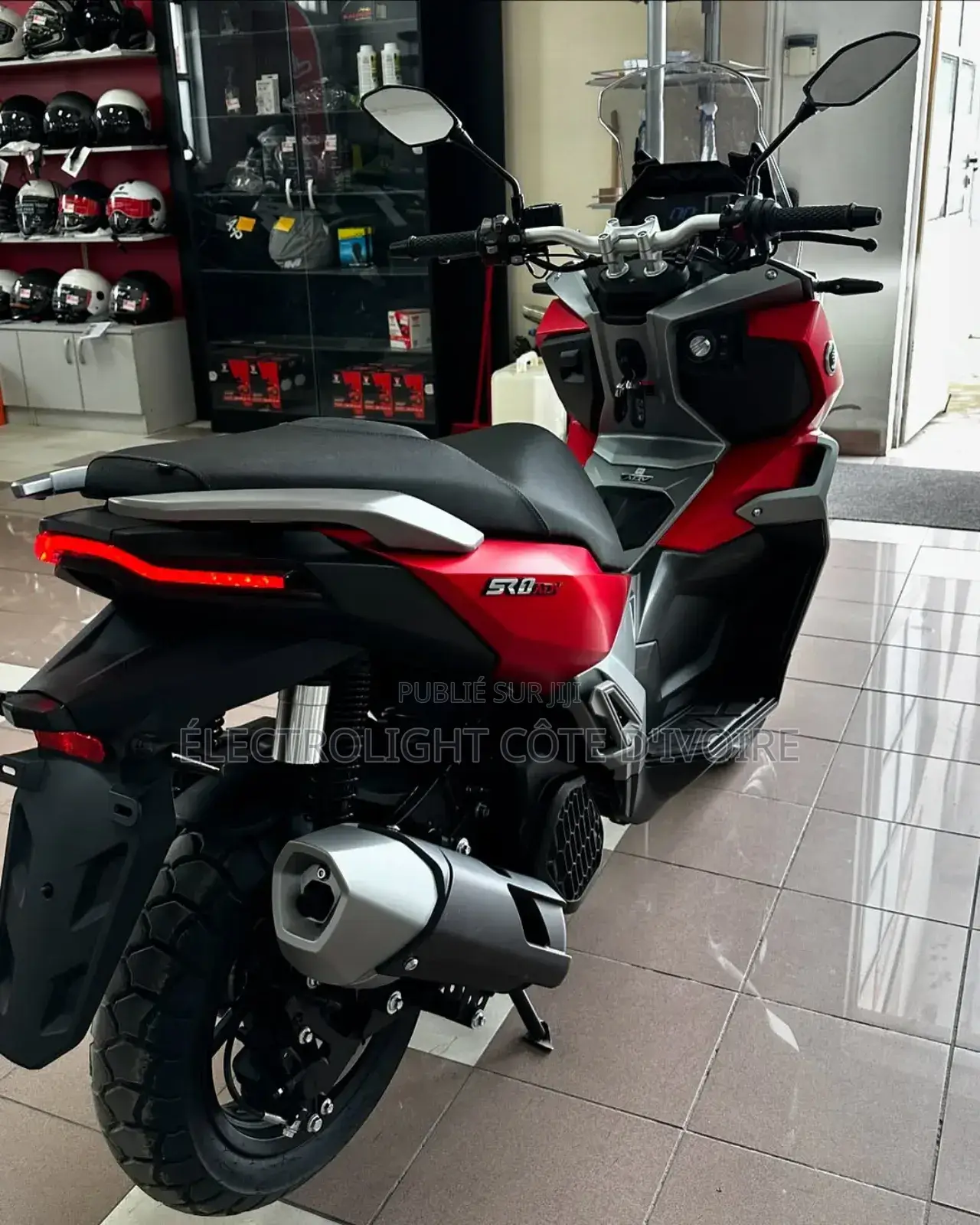 Neuf Voge 2023 Rouge