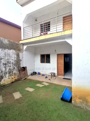 4chbre Duplex dans Beraka Corporation, Cocody à Vendre