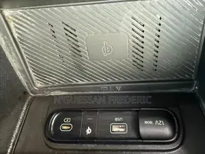 New Kia Sportage X-Line 2023 Gris