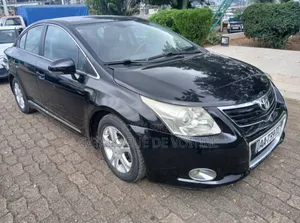 Toyota Avensis 2010 Black