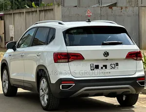 New Volkswagen Taos 2023 Blanc