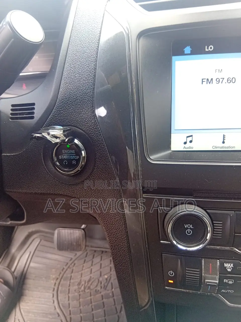 Ford Explorer XLT AWD 2019 Black