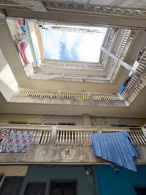 Furnished 20chbre Blocs d'appartements dans Zié Multi-Service, Yopougon