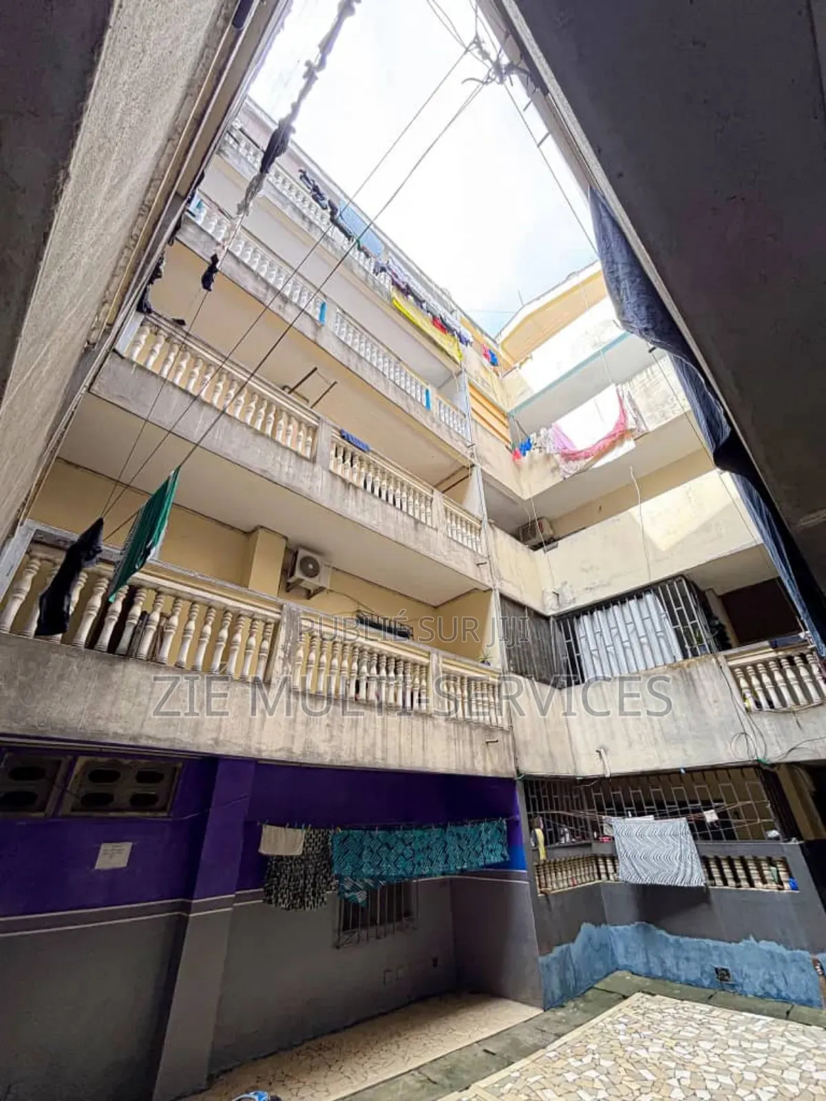 Furnished 20chbre Blocs d'appartements dans Zié Multi-Service, Yopougon