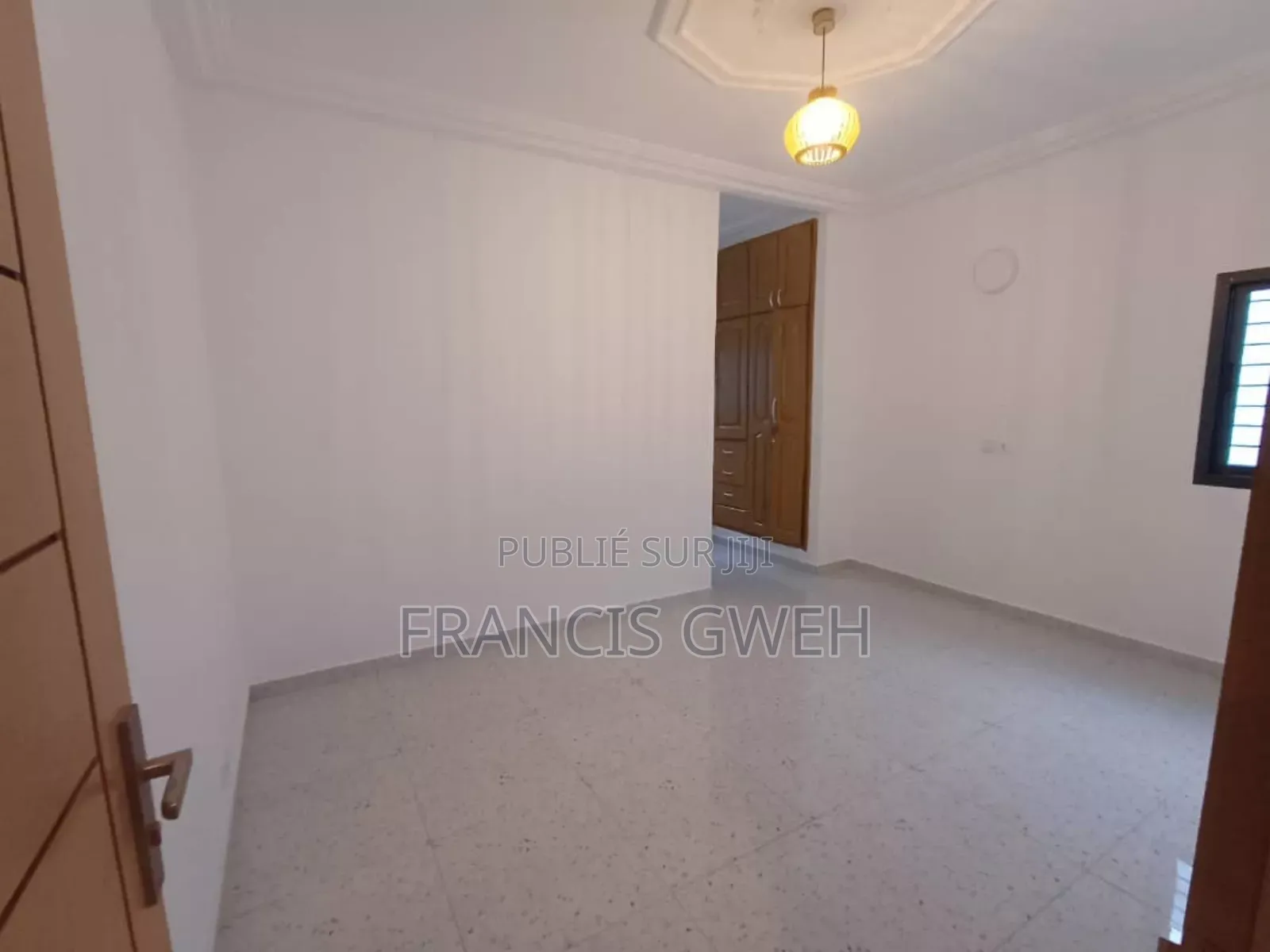 4chbre Villa dans Gweh Francis, Cocody à Louer