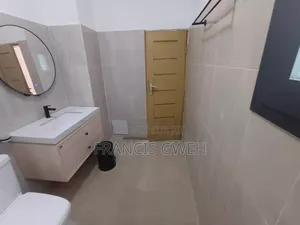 4chbre Villa dans Gweh Francis, Cocody à Louer