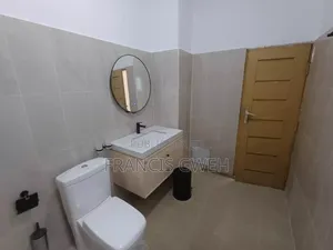 4chbre Villa dans Gweh Francis, Cocody à Louer