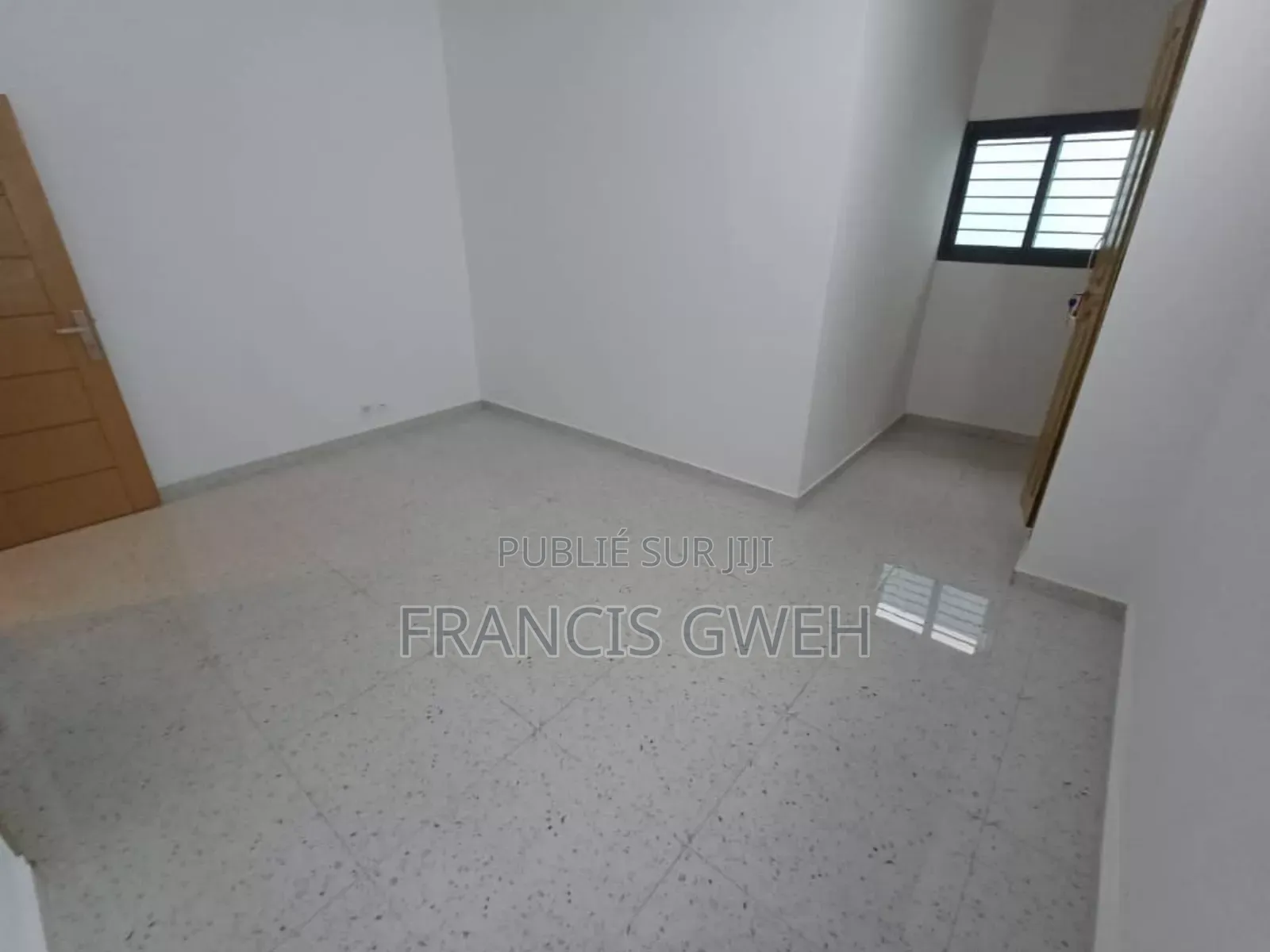 4chbre Villa dans Gweh Francis, Cocody à Louer