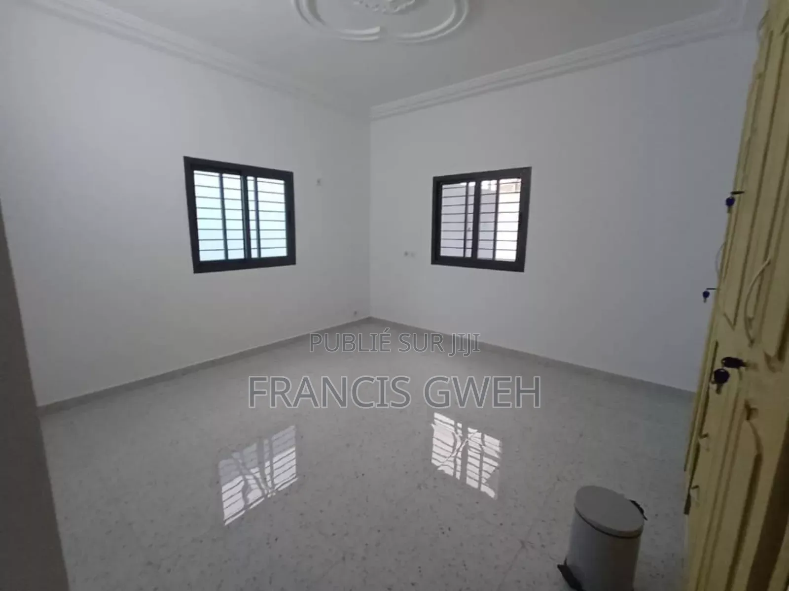 4chbre Villa dans Gweh Francis, Cocody à Louer