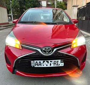 Photo - Toyota Yaris 2017 Rouge