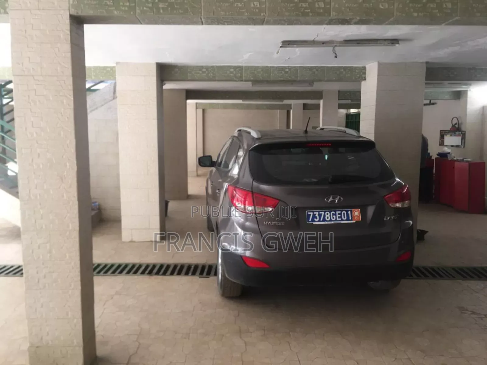 1chbre Blocs d'appartements dans Gweh Francis, Cocody à Vendre