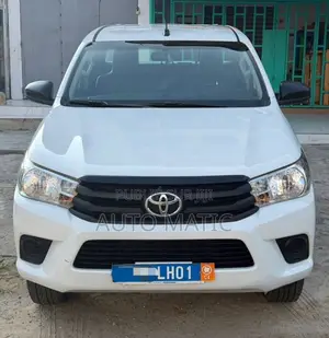 Photo - Toyota Hilux 2022 Blanc