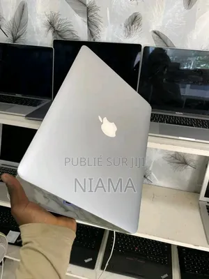 New Apple MacBook Pro 2015 16GB Intel Core I7 SSD 500GB