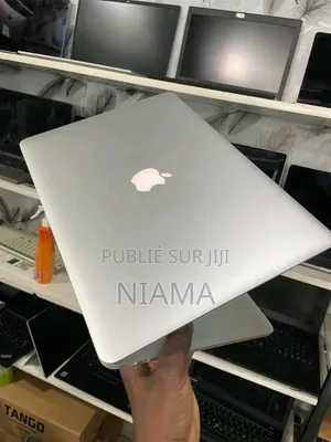 New Apple MacBook Pro 2015 8GB Intel Core I7 SSD 256GB