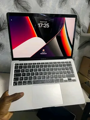 New Apple MacBook Air 2020 M1 8GB Apple M1 SSD 256GB