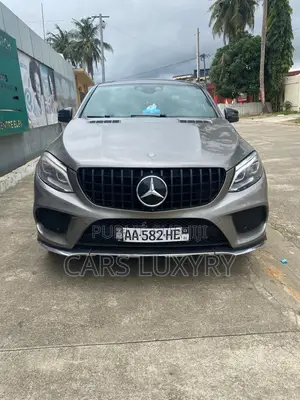 Photo - Mercedes-Benz GLE-Class AMG GLE 63 S 4MATIC 2017 Gris