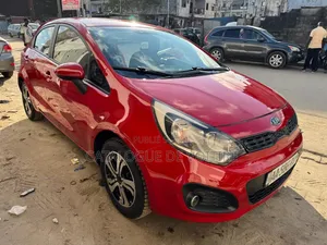 Kia Rio 2012 Bordeaux