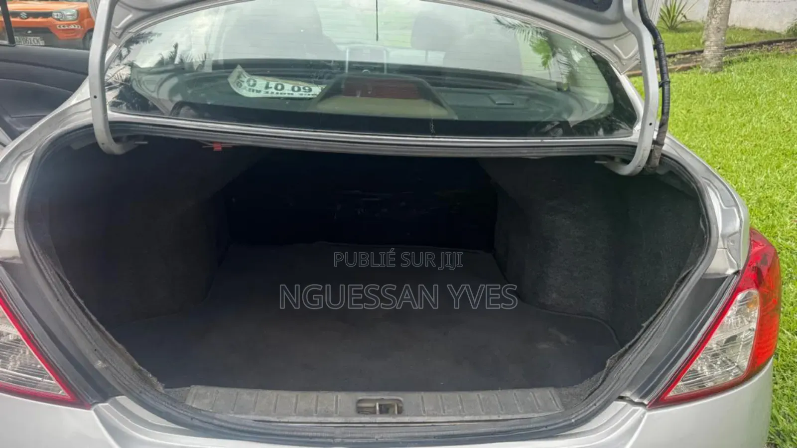 Nissan Versa 2012 Gris