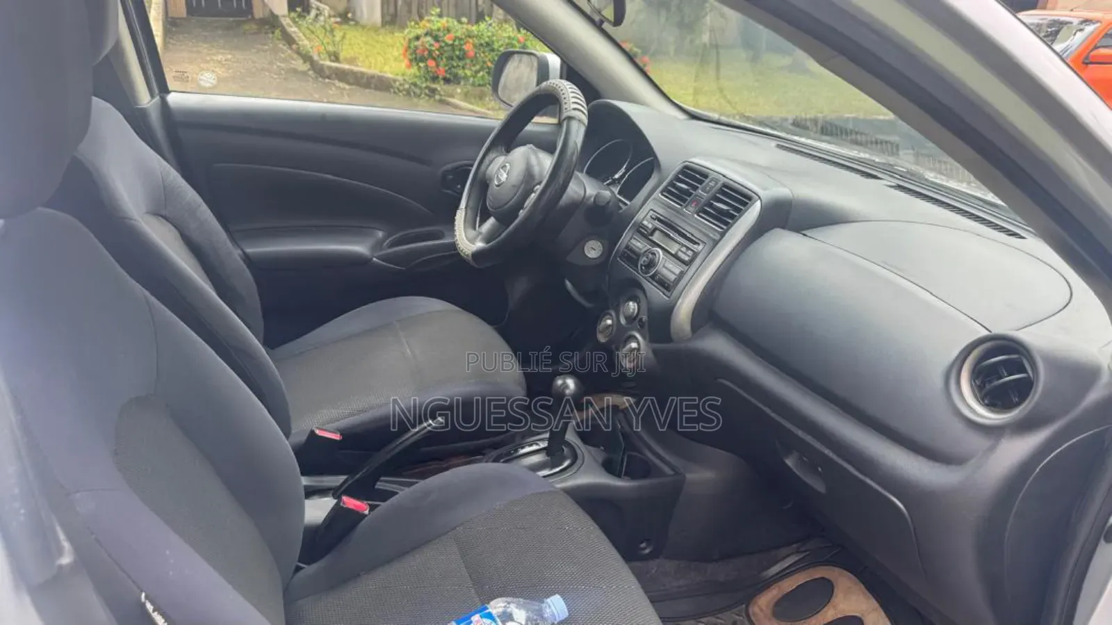 Nissan Versa 2012 Gris