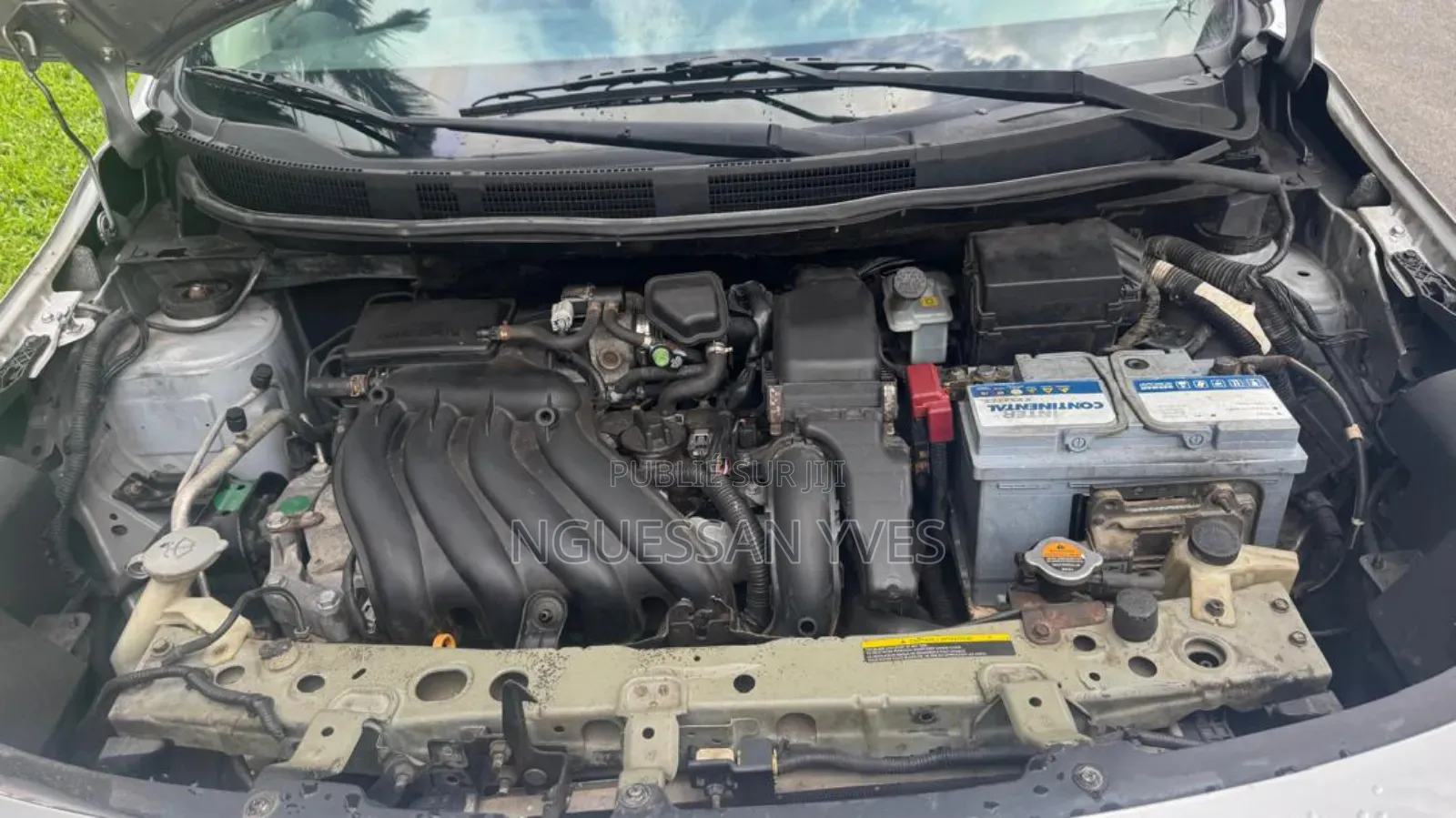 Nissan Versa 2012 Gris