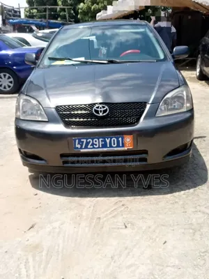 Photo - Toyota Corolla Verso 2004