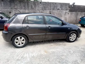 Toyota Corolla Verso 2004