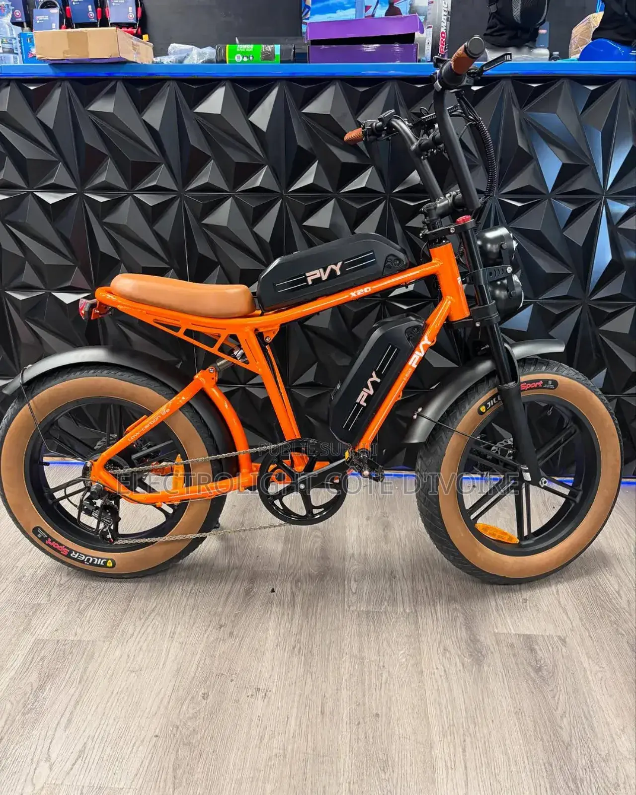 Neuf Motorcycle 2024 Noir