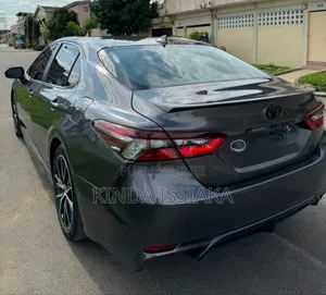 Toyota Camry LE 2022 Black