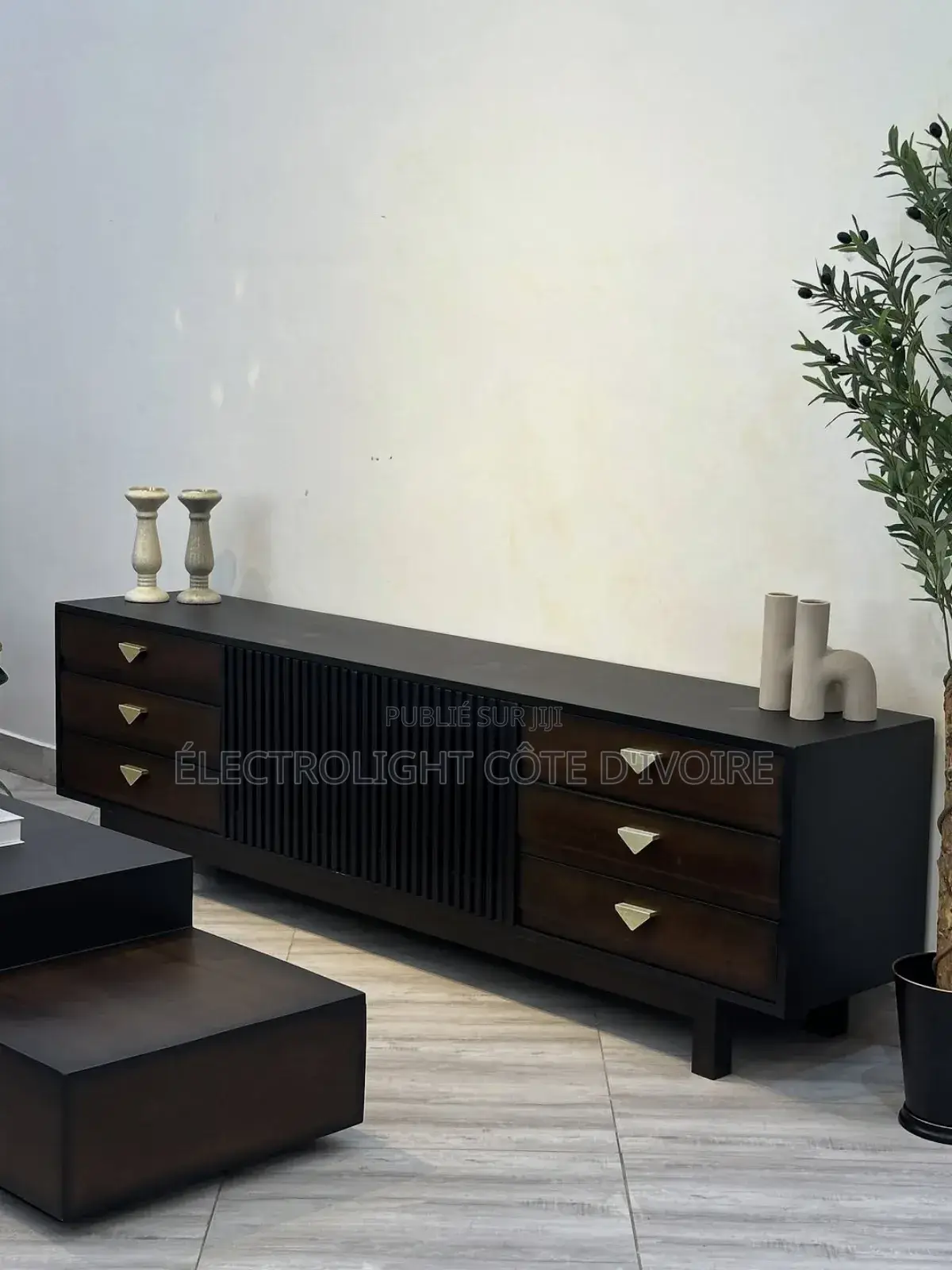 Commode / Meuble Tv