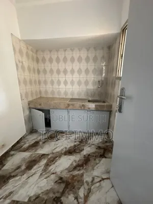 1chbre Appartement dans Tcci Sarl, Cocody à Louer
