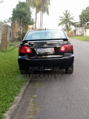 Photo - Toyota Corolla 2004 Black
