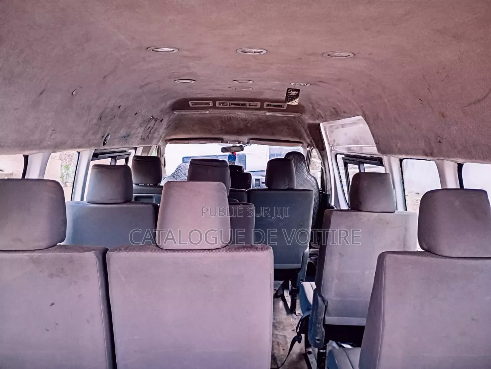 Toyota HiAce 2016 Blanc