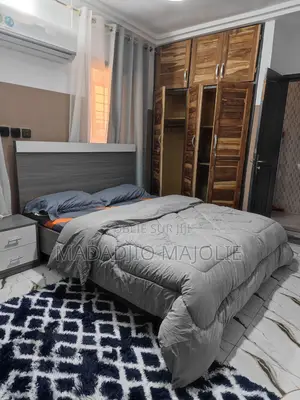 Studio Meublé À Louer