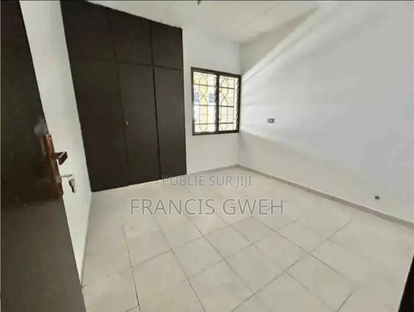 6chbre Villa dans Gweh Francis, Cocody à Louer