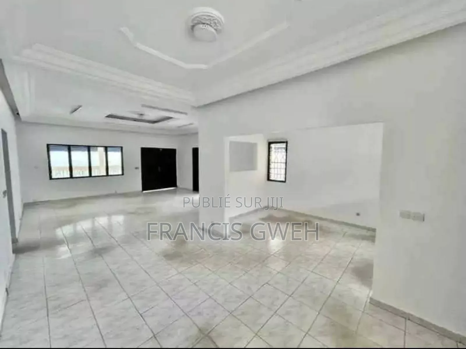 6chbre Villa dans Gweh Francis, Cocody à Louer