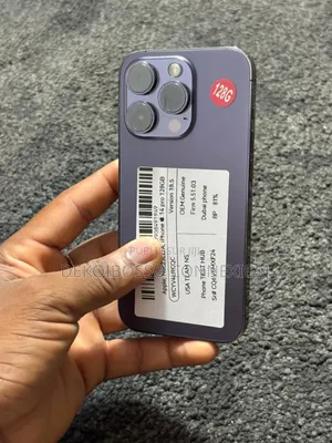 Photo - Apple iPhone 14 Pro Max 128 GB Violet