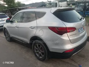 Hyundai Santa Fe Limited 4dr SUV AWD (3.3L 6cyl 6A) 2015 Argenté