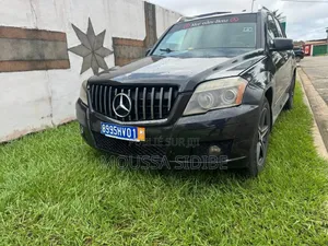 Photo - Mercedes-Benz GLK-Class 350 4MATIC 2010 Black