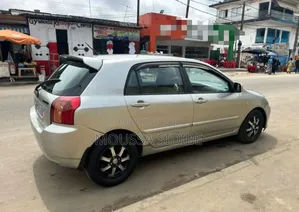 Toyota Corolla 1.4 2004 Gris